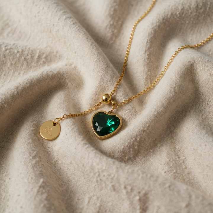 Gold Necklace Siobhán with Green Heart Charm