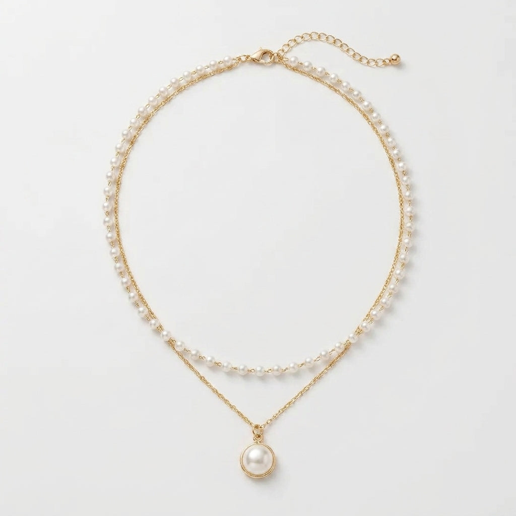 Gold Pearl Necklace Siobhán with Coin Pendant
