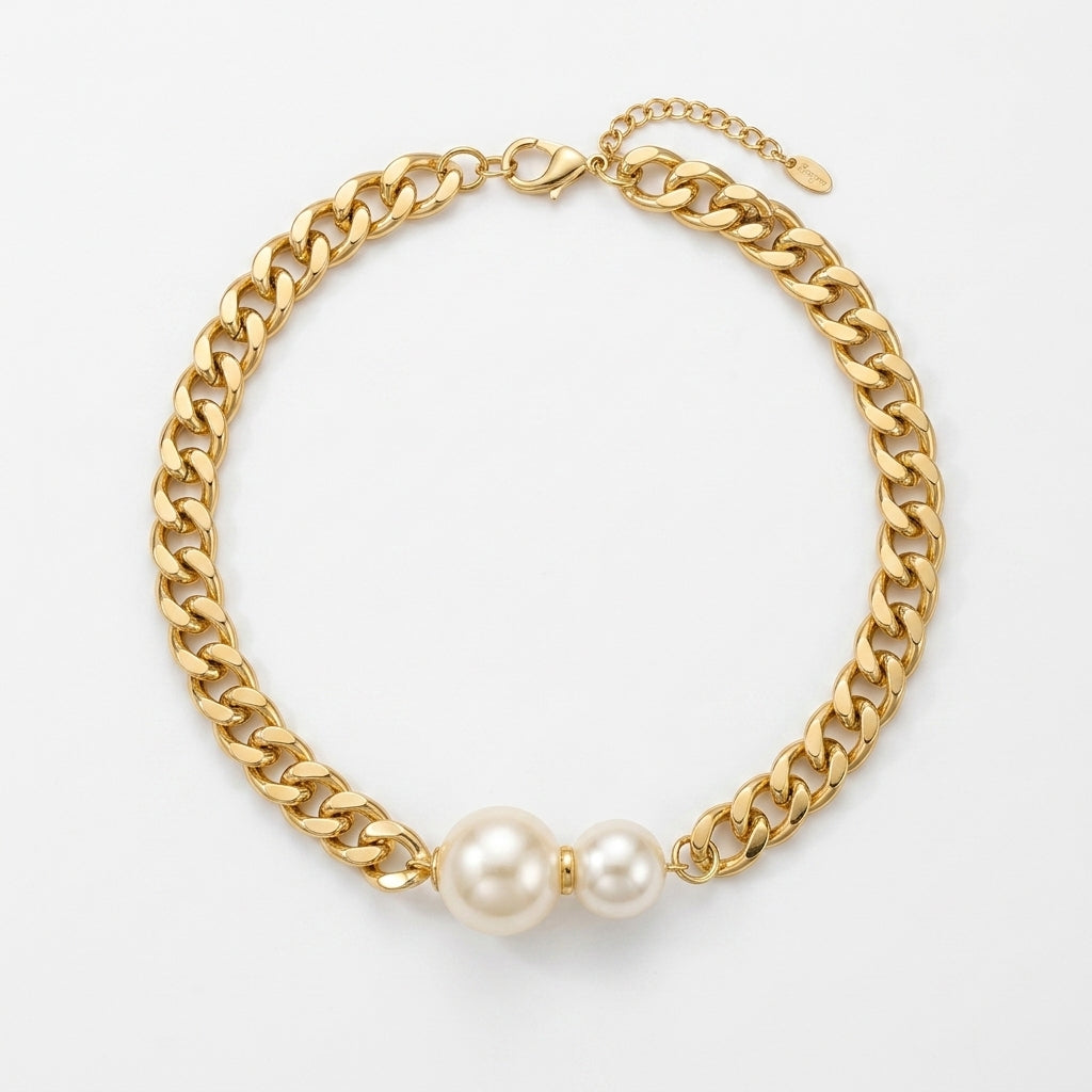 Gold Chain Necklace Ciara with Pearls