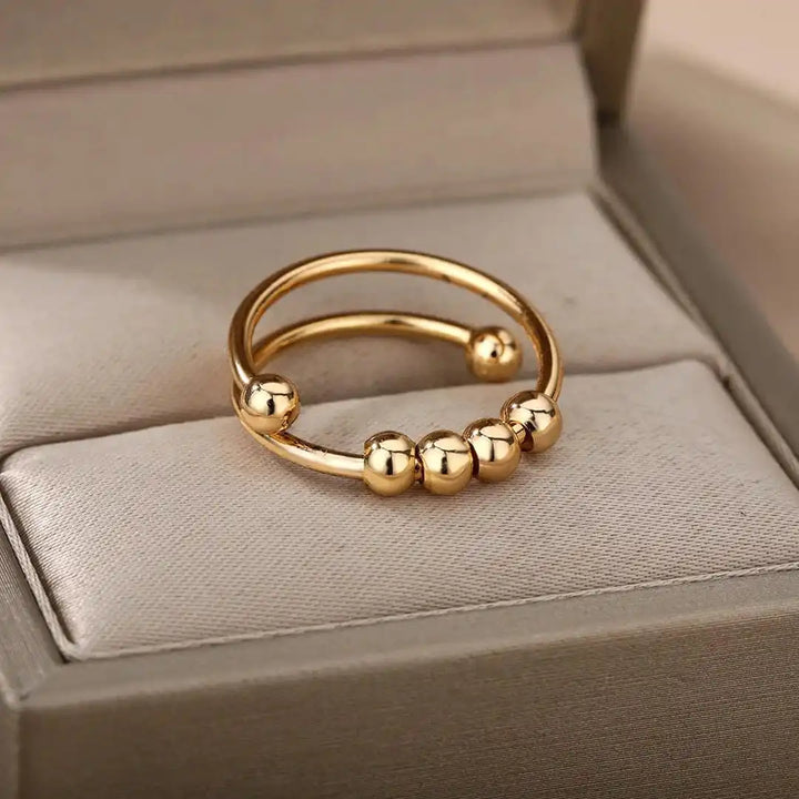 Gold Anxiety Spinner Ring Béibhinn with Fidget Beads