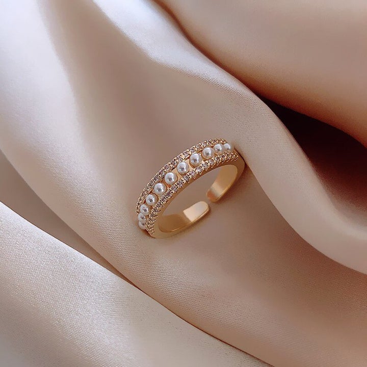 Gold Ring Gobnait with Pearls and Crystals