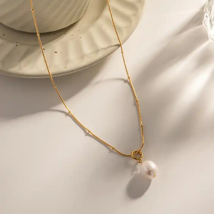 Gold Necklace Sadhbh with Pearl