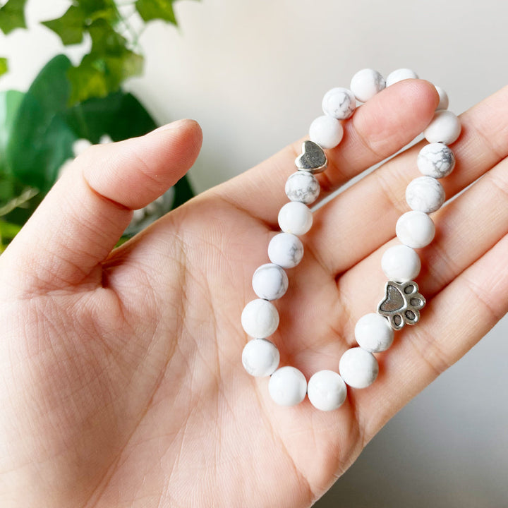 White Howlite Beaded Bracelet with Paw Print and Heart