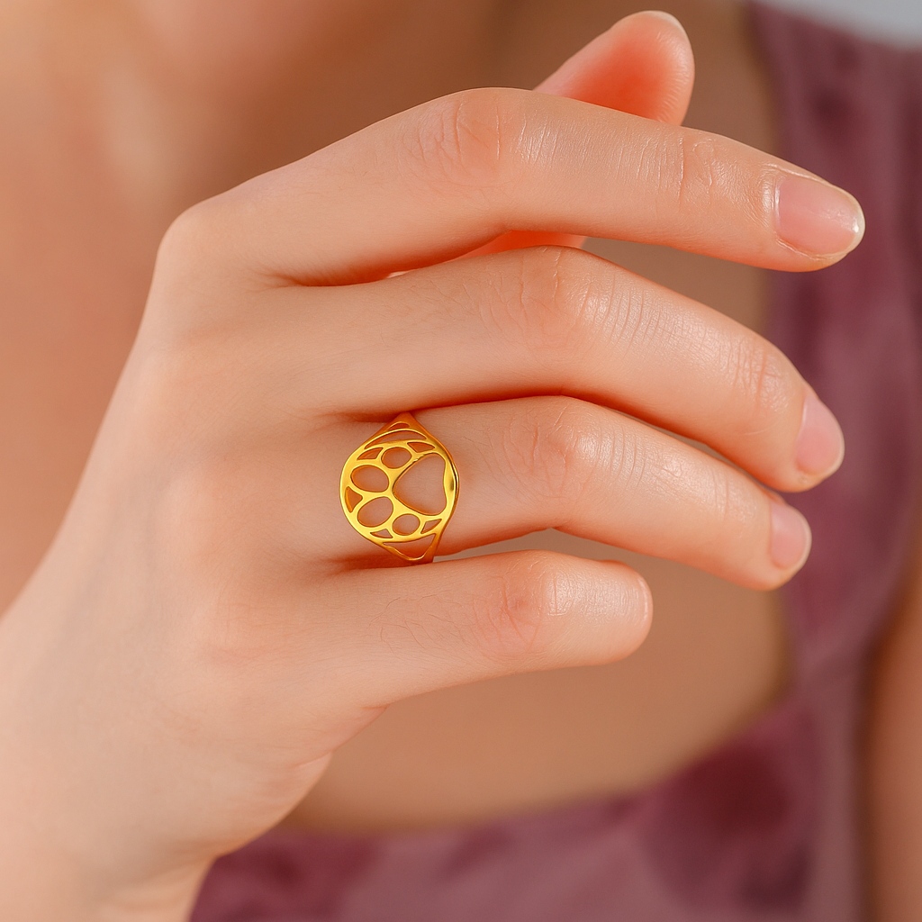 Gold Open Ring Niamh with Paw Print