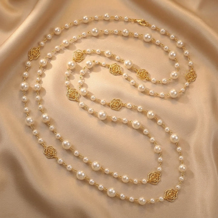 Pearl Beaded Necklace Muirne with Gold Rose Motif