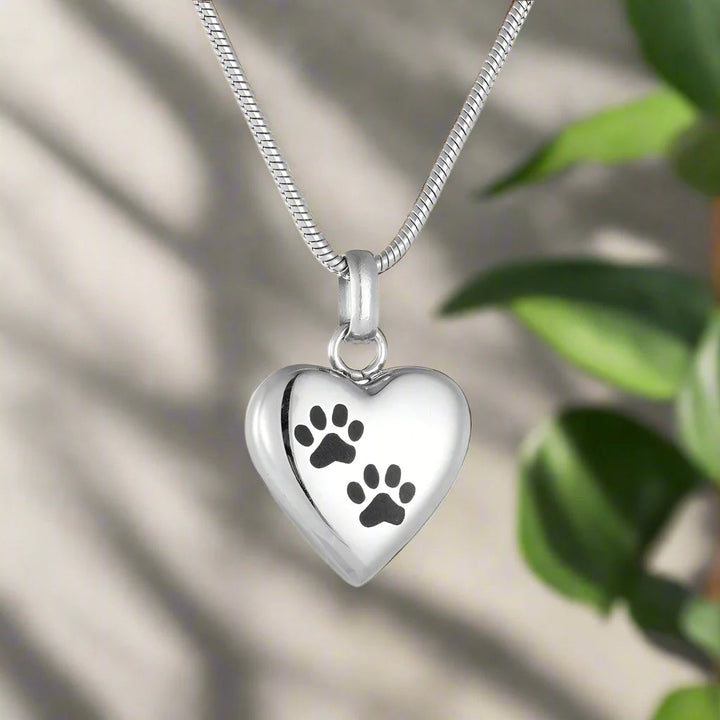 Silver Necklace Róisín with Paw Prints