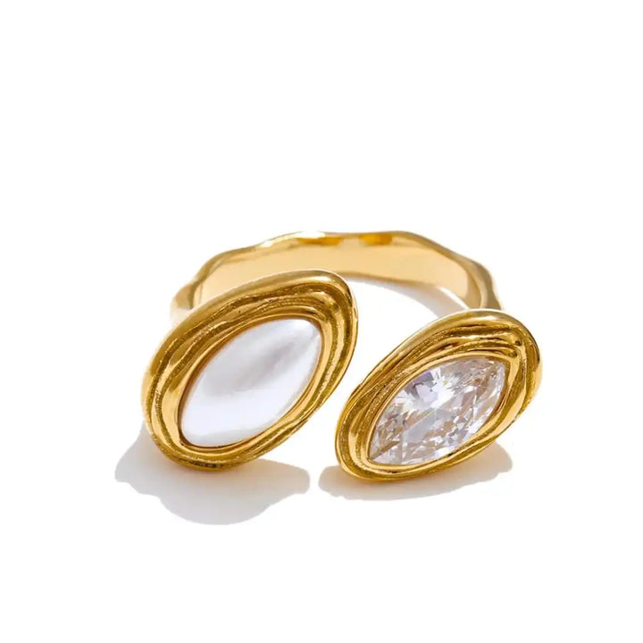 Gold Bypass Ring Sinéad with Tiger&