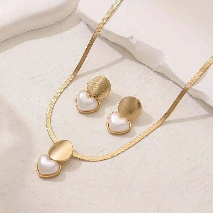 Gold Necklace Set Aisling with Pearl Heart