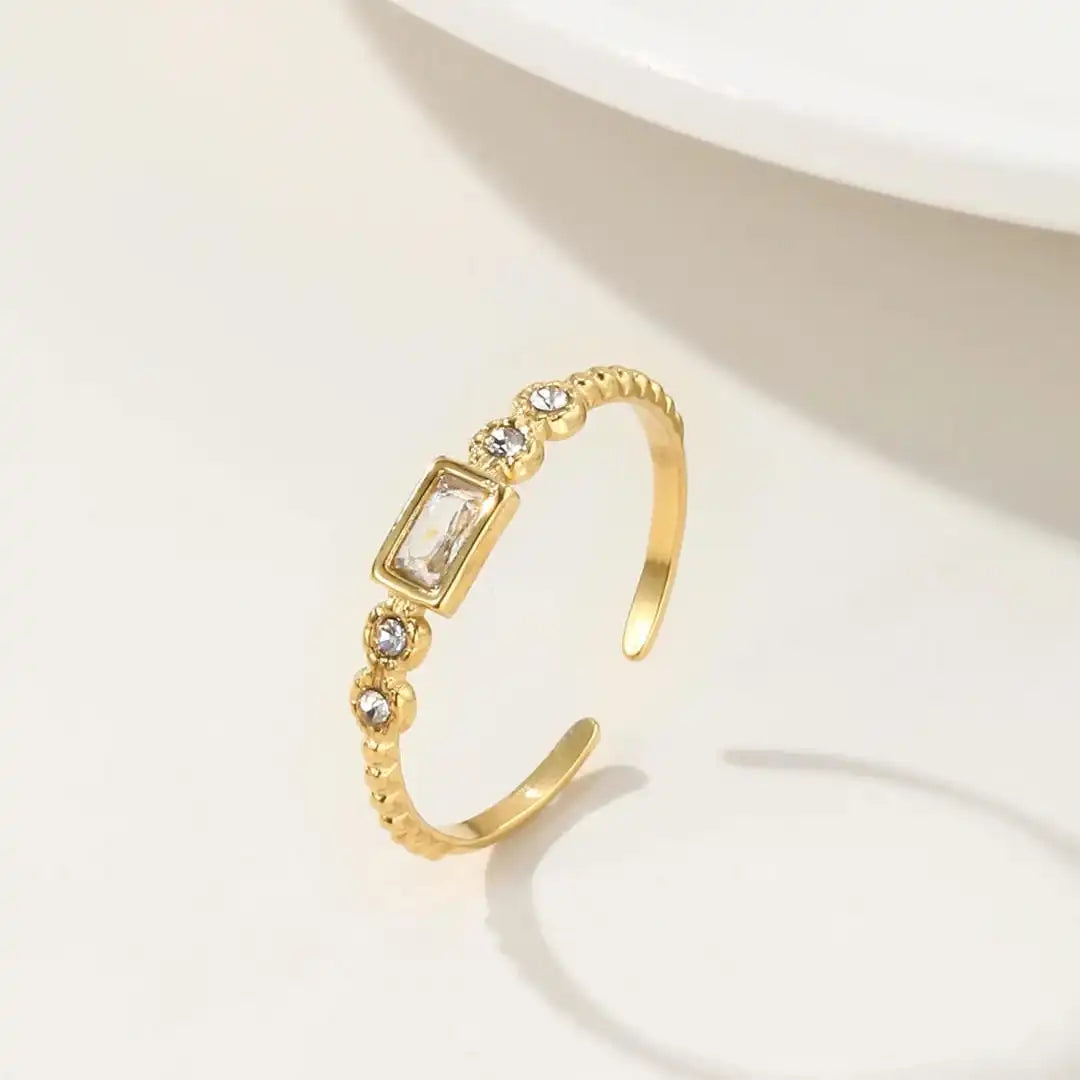 Gold Open Ring Áine with Baguette Crystal
