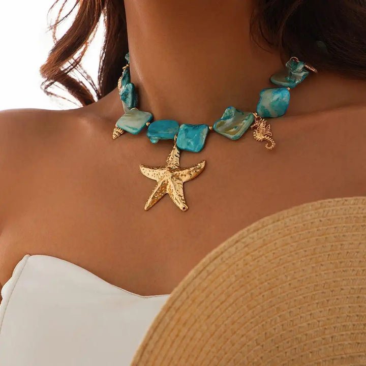 Gold Beaded Necklace Muirne with Turquoise and Starfish