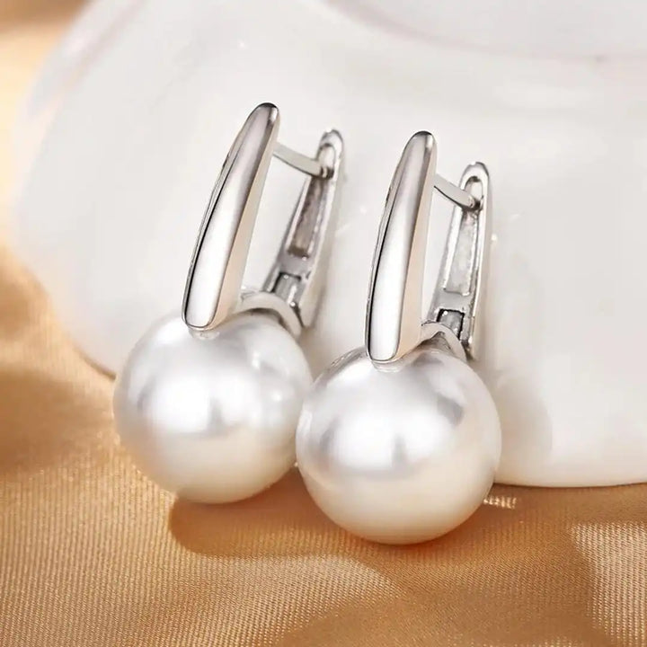 Silver Drop Earrings Sadhbh with Pearl