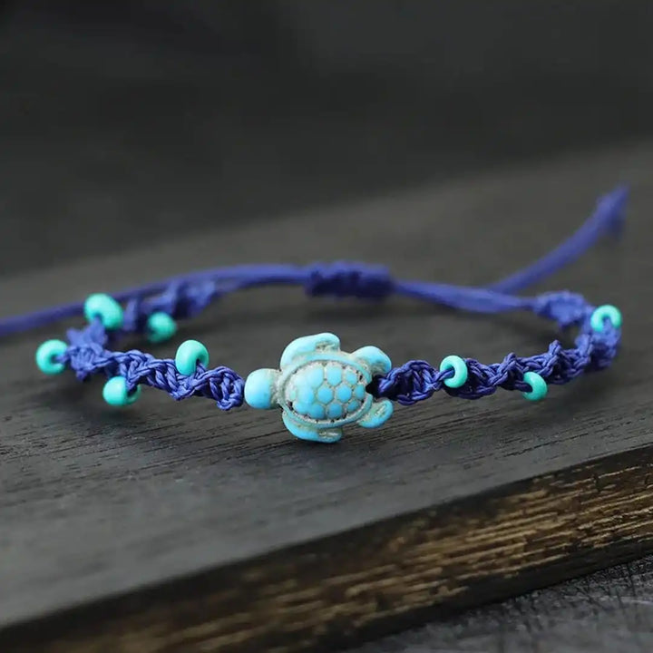 Green Cord Bracelet Fionnuala with Turquoise Turtle