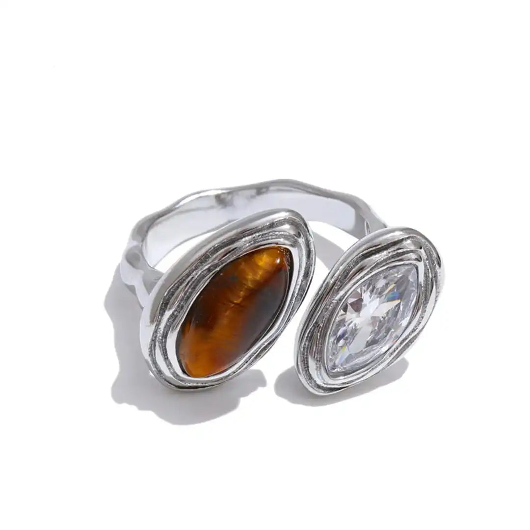 Gold Bypass Ring Sinéad with Tiger&