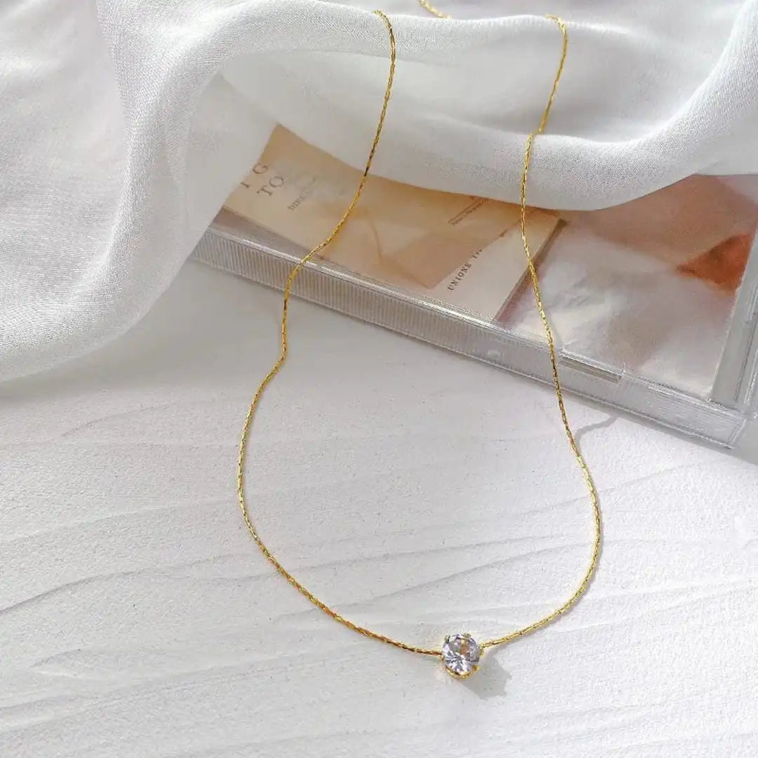 Silver Necklace Eithne with Zirconia Solitaire