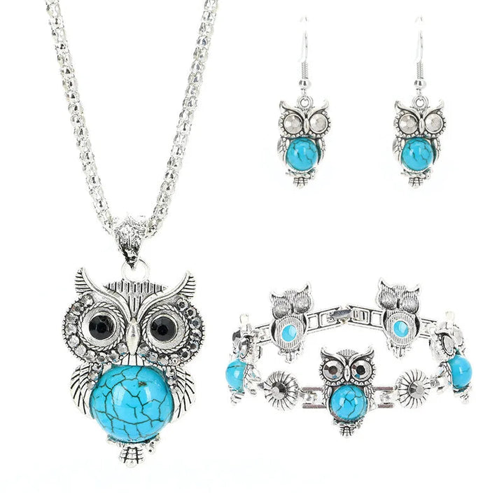 Silver Necklace Aoife with Turquoise Owl