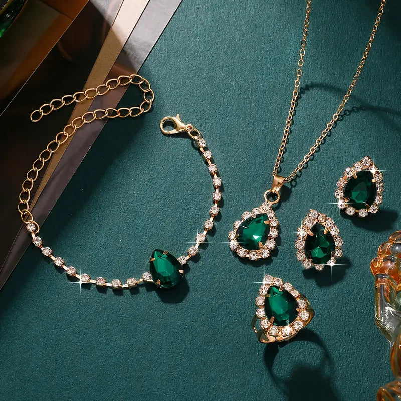 Gold Necklace Aisling with Emerald