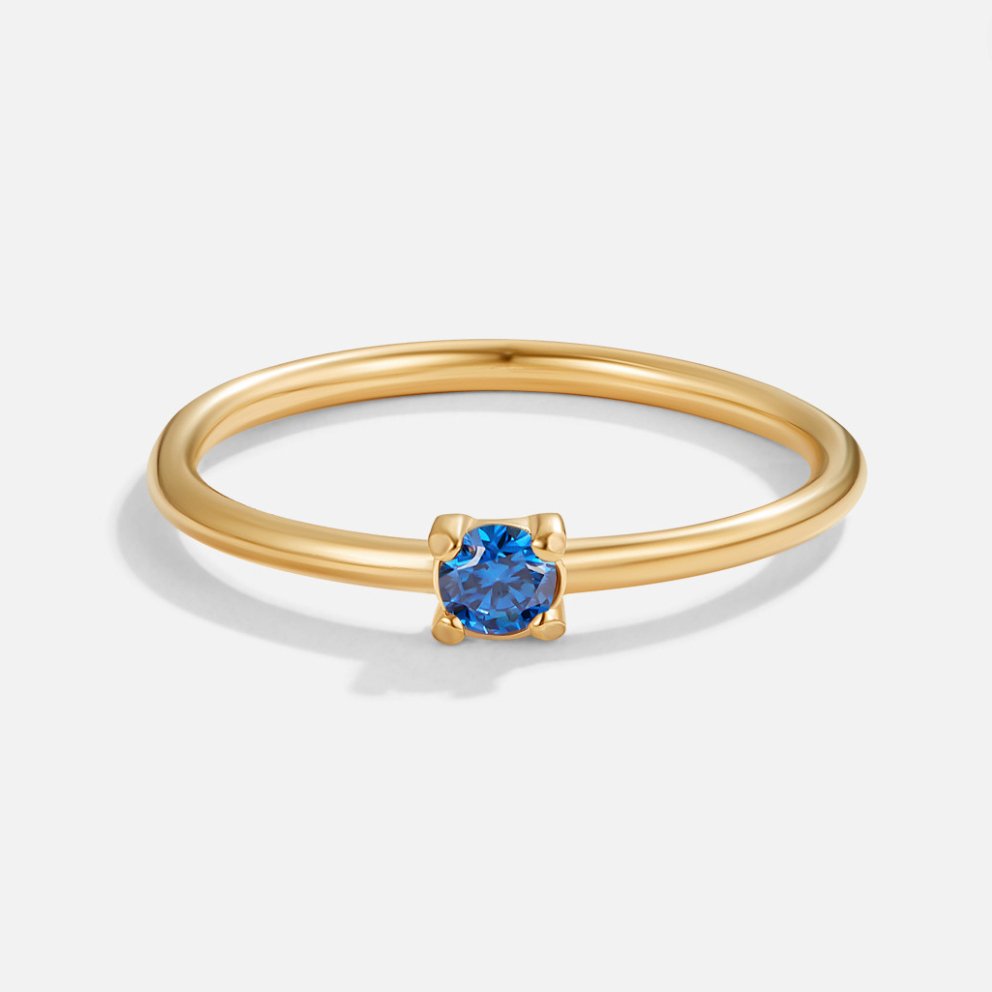 Gold Ring Deirdre with Ruby