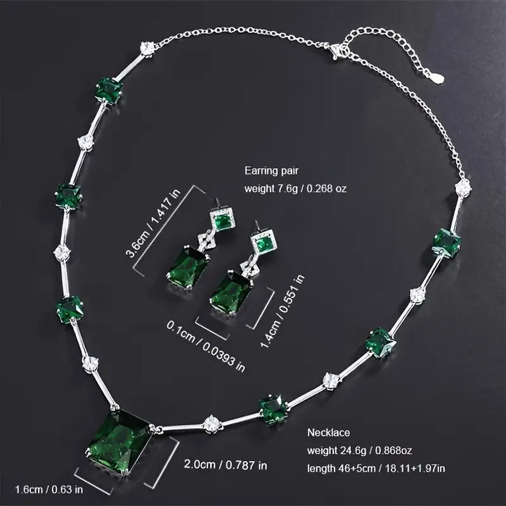 Silver Chain Necklace Saoirse with Emerald