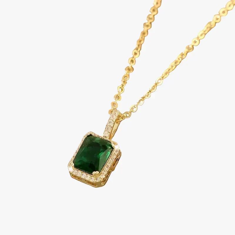 Gold Necklace Eithne with Emerald