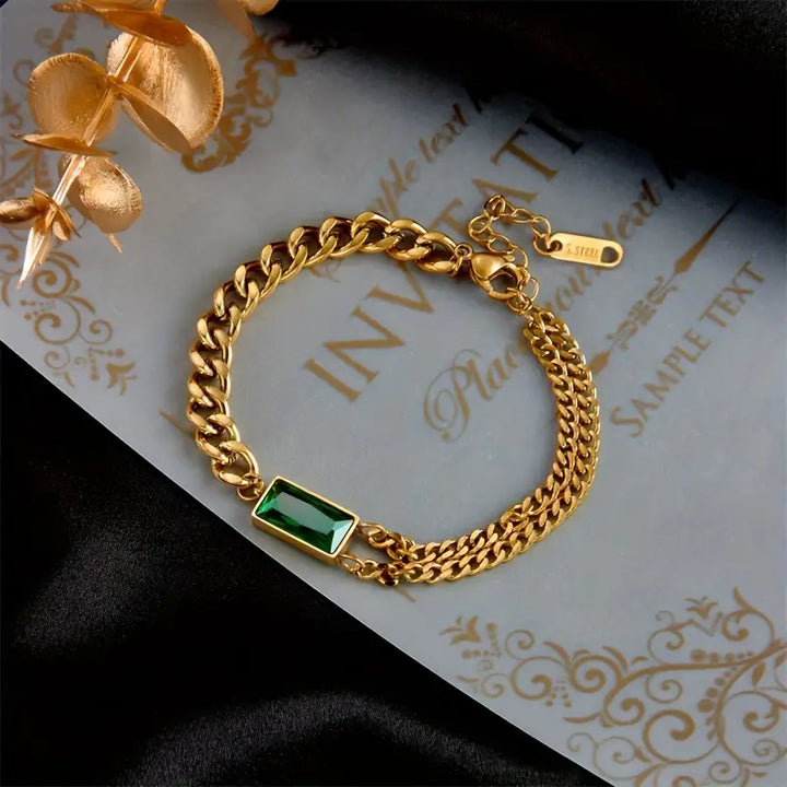 Gold Chain Bracelet Aoibhinn with Emerald