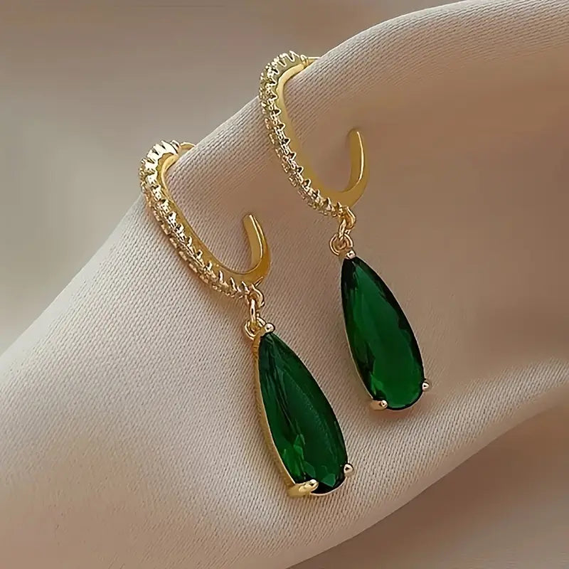 Gold Drop Earrings Áine with Emerald