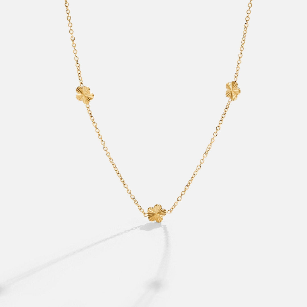 Gold Necklace Clíodhna with Clover Stations
