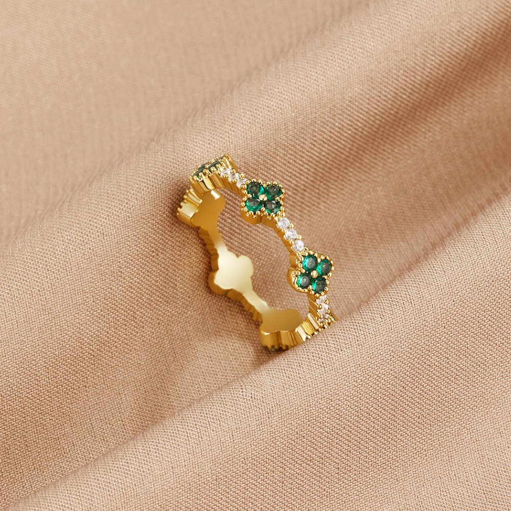Gold Ring Aoibhinn with Zirconia