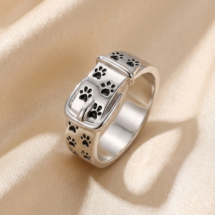 Silver Band Ring Bláthnaid with Paw Print Motif