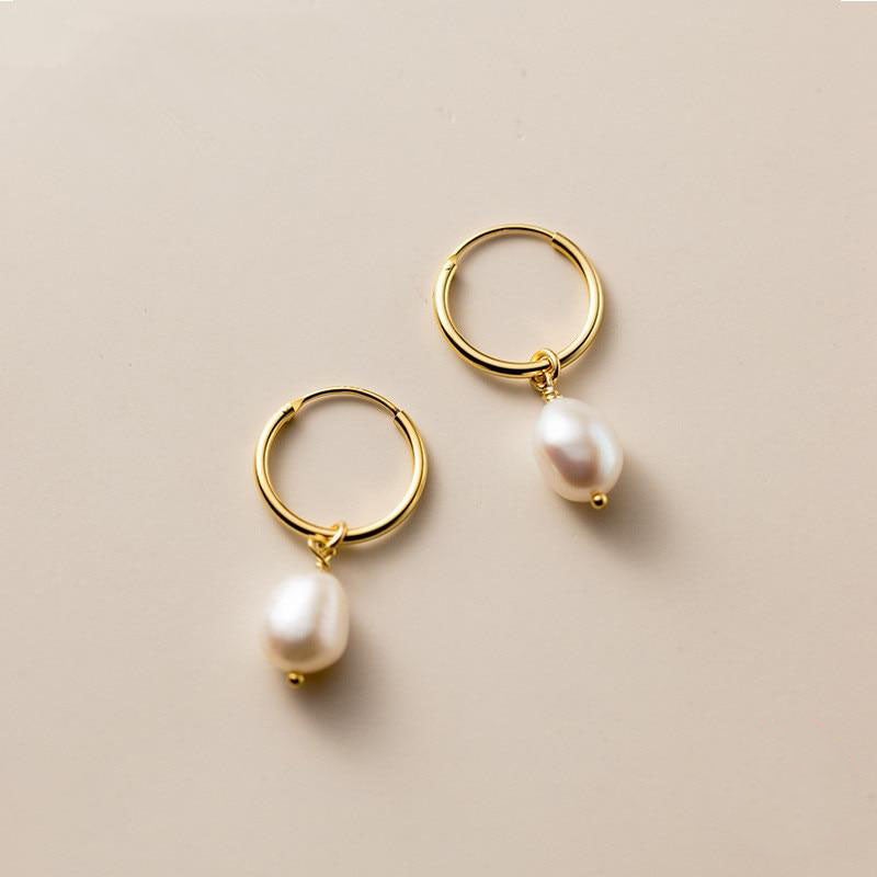 Gold Hoop Earrings Emer with Baroque Pearl