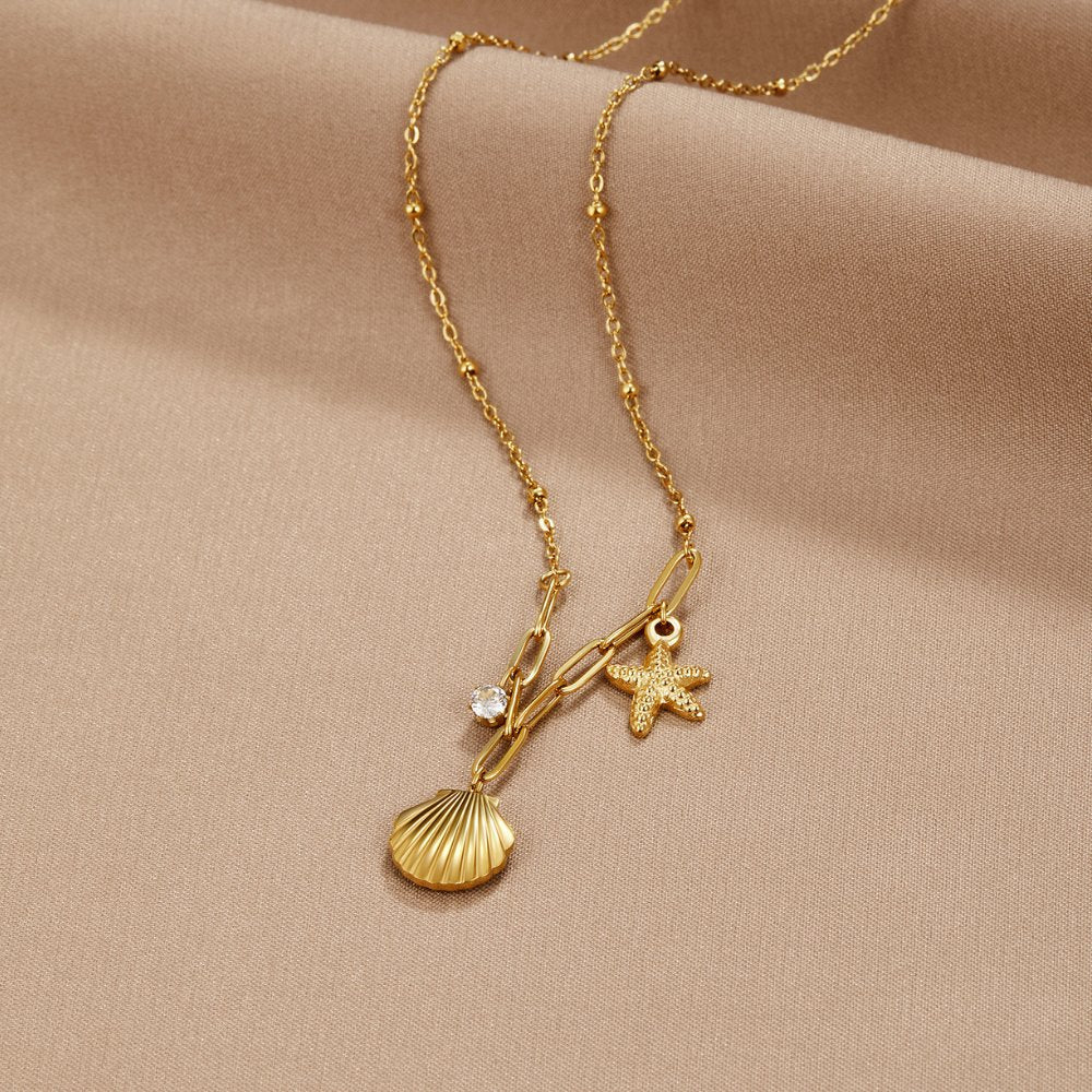 Gold Charm Necklace Clíona with Starfish and Shell