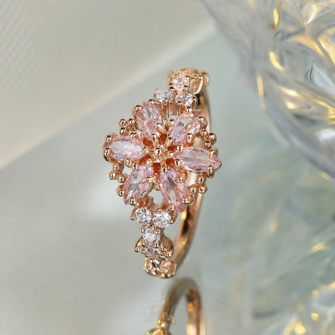 Rose Gold Floral Ring Gráinne with Pink Zirconia