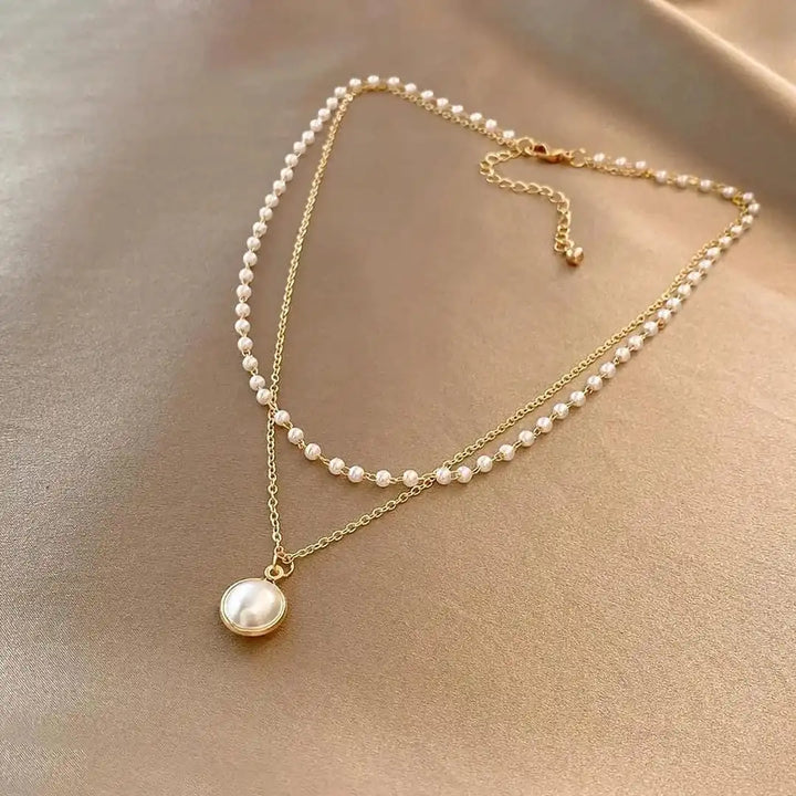 Gold Pearl Necklace Sinéad with Layered Chain