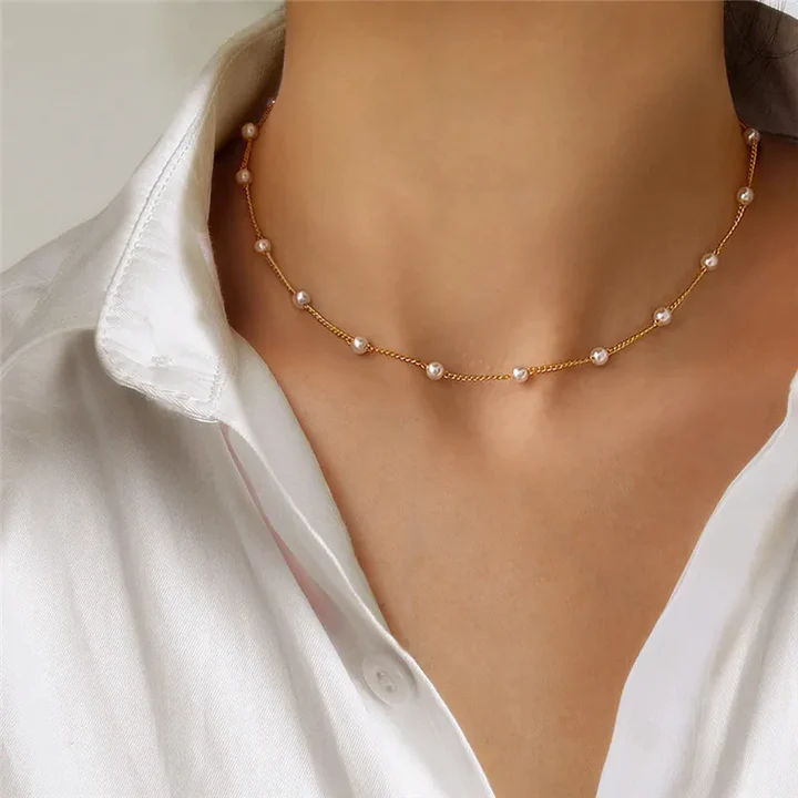 Gold Beaded Necklace Aisling with Pearls