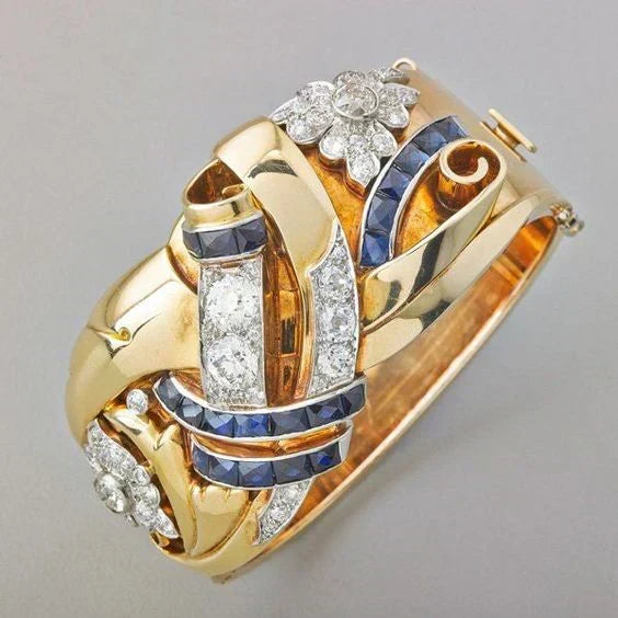 Gold Ring Aoibhinn with Sapphire &amp; Zirconia