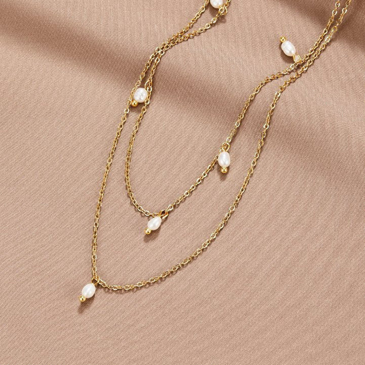 Gold Layered Necklace Méabh with Pearl Drops