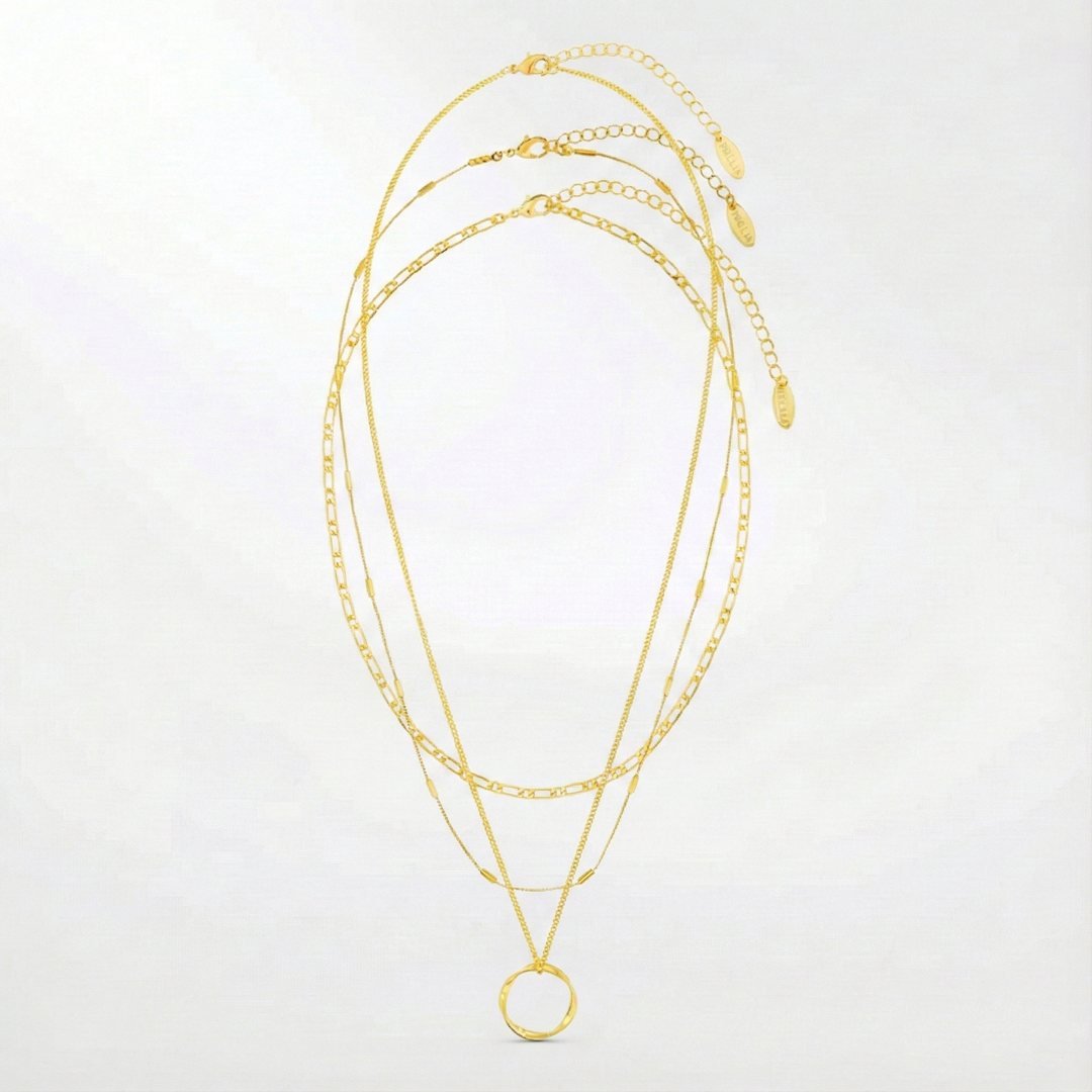 Silver Necklace Neasa with Three Layers