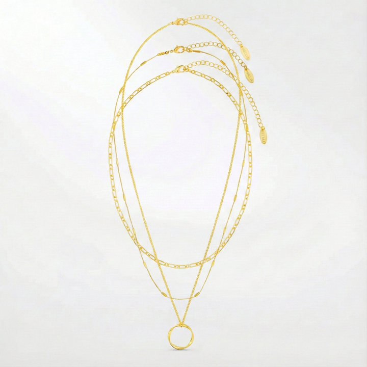 Silver Necklace Neasa with Three Layers