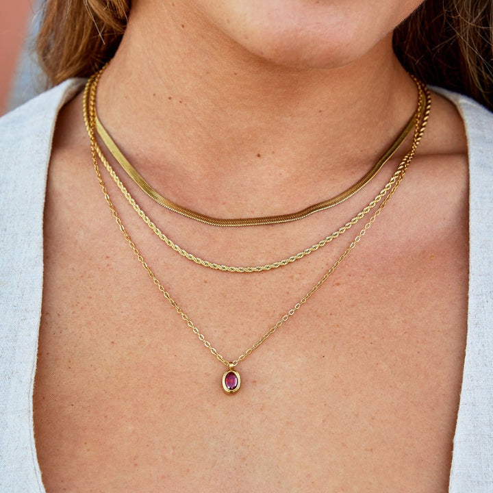 Gold Necklace Aoife with Ruby