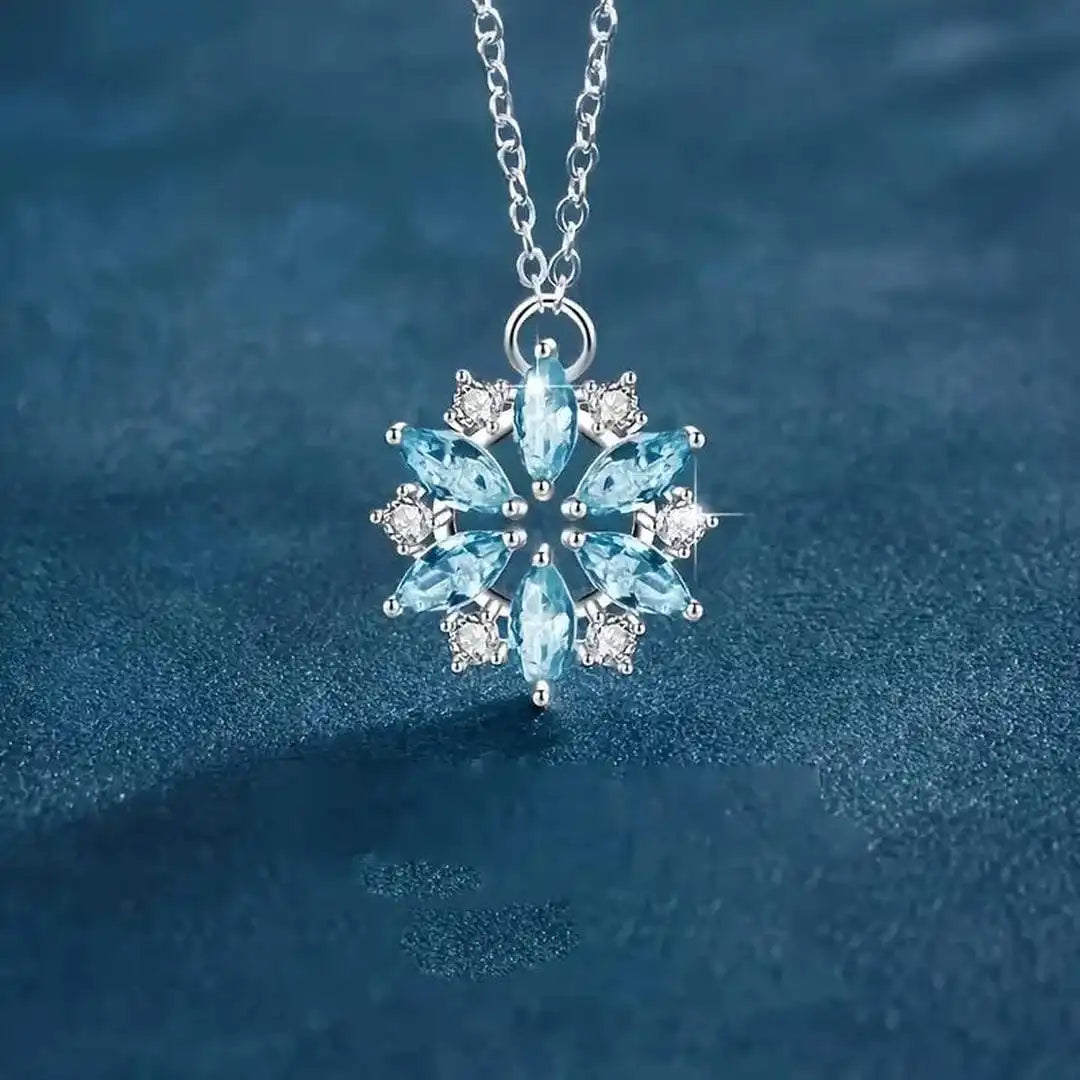 White Gold Necklace Béibhinn with Blue Snowflake