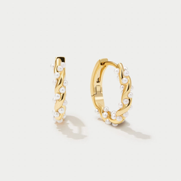 Gold Huggie Earrings Dervla with Pearls